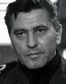 Tadeusz Schmidt as major Horst, przełożony Klossa