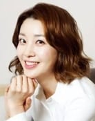 Lee Ah-hyeon as 김경은