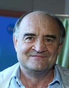 Joachim Lamża as taksówkarz Marian Jaroszek, ojciec Magdy