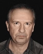 Tomasz Stockinger as dubbing roli odgrywanej przez Stanisława Jaskułkę y boy w hotelu "Sheraton"