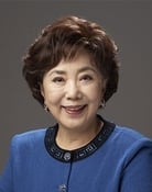 Sa Mi-ja as Jung-hwan's mother