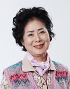 Sunwoo Yong-nyeo as 