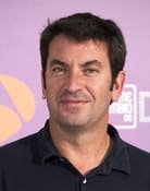 Arturo Valls as Adrián Gálvez "Nano" (Cerdito mediano)