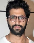 Akshay Oberoi as Akshay Jaitley