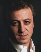 Barış Falay as Reşat Ademoğlu