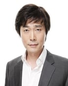 Lee Jae-yong as Pi Jeong-woo