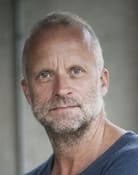 Jimmy Lindström as Lukas