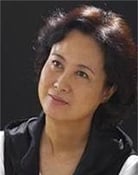 Bai Han as Wang Qingyue's mother