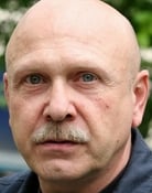 Igor Staroseltsev as Генерал Карандышев