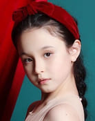 Reina Kinsman as Little girl
