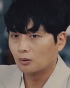 Kang Min-woo as Jung Tae Yang