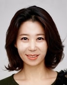 So Hee-jung as Cha Young-sook