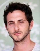Tomer Capone as Idan Perry