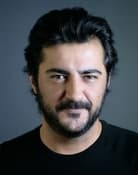 Celil Nalçakan as Akif Atakul