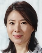 Hwang Young-hee as Madam Kim