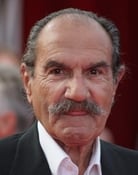 Gérard Hernandez as Raymond