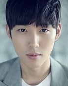 Baek Sung-hyun as Lee Young-gook