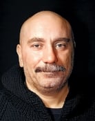 Mustafa Avkıran as Barbaros Karakaya