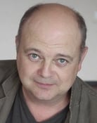 Yuriy Grubnik as Валерий Вячеславович Киселёв (сценарист)