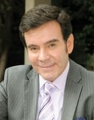 Guillermo Capetillo as Ángel Montero