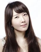 Min Young-won as Lee Yoo-na