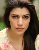 Shadi Hedayati as Tara Schöll