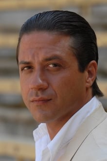 Enrique Arce