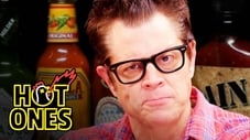 Johnny Knoxville Gets Smoked by Spicy Wings