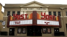 Le théâtre Yost & l'hôtel Ritz