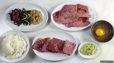 東京都八王子市小宮町的烤里肌與壽喜鍋風味烤牛肩肉
